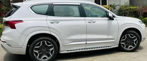Hyundai Santa Fe 2022 White