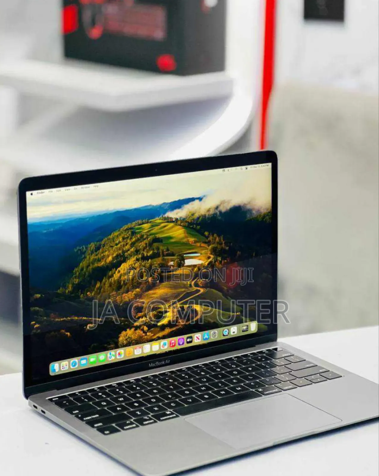 New Laptop Apple MacBook Air 2019 16GB Intel Core I5 SSD 500GB
