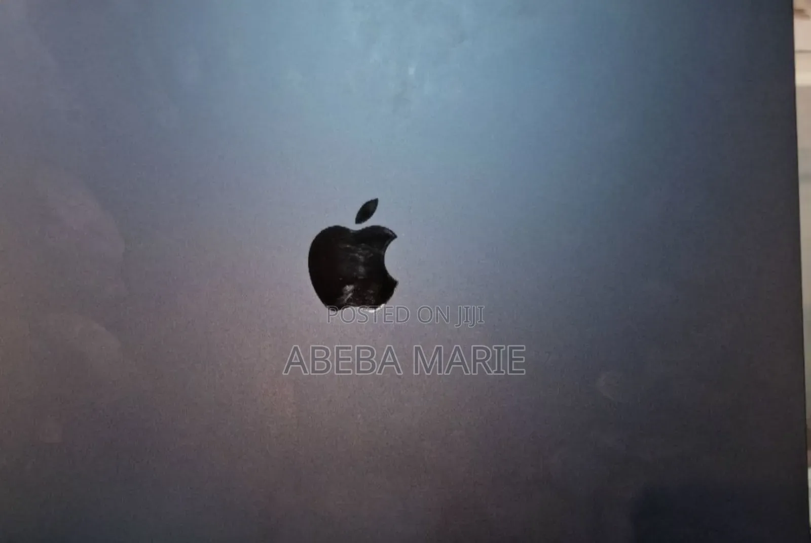 New Laptop Apple MacBook 8GB Apple M3 SSD 256GB