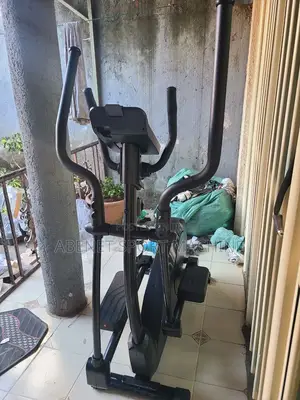 ዘመናዊ Reebok Fr20 Exercise Bike