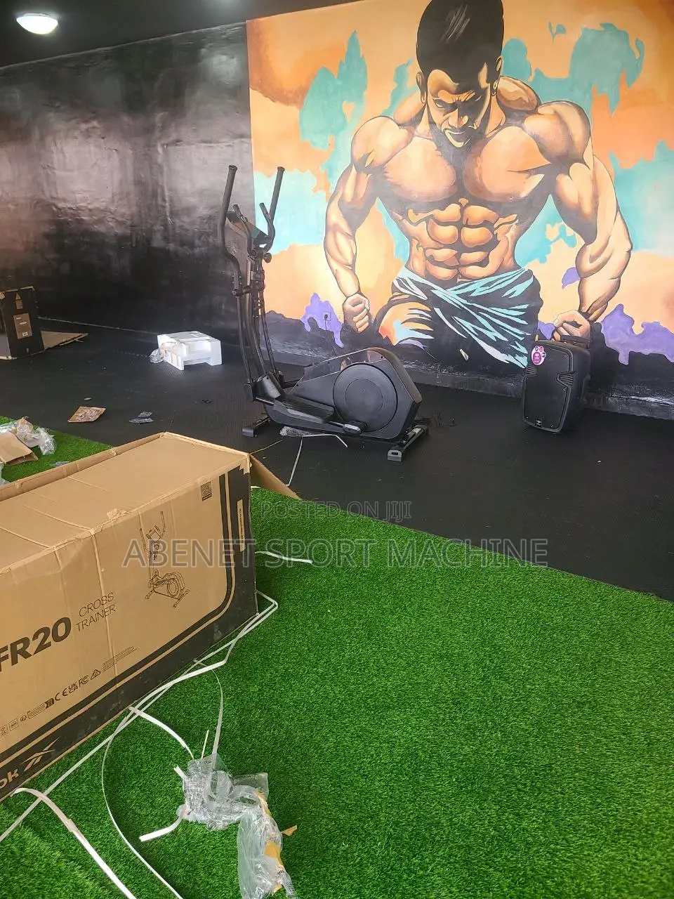 የአዉሮፓ ስታንዳርድ አዲስ የገቡ ዘመናዊ Reebok Cross Trainer