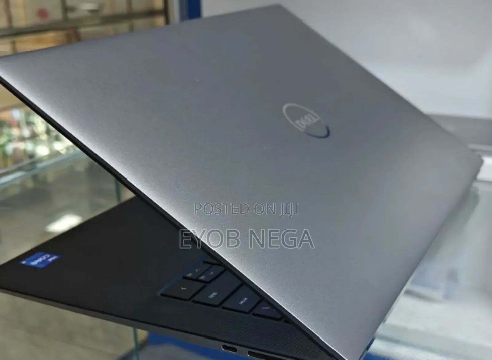 New Laptop Dell Precision 5550 20GB Intel Core I7 SSD 512GB