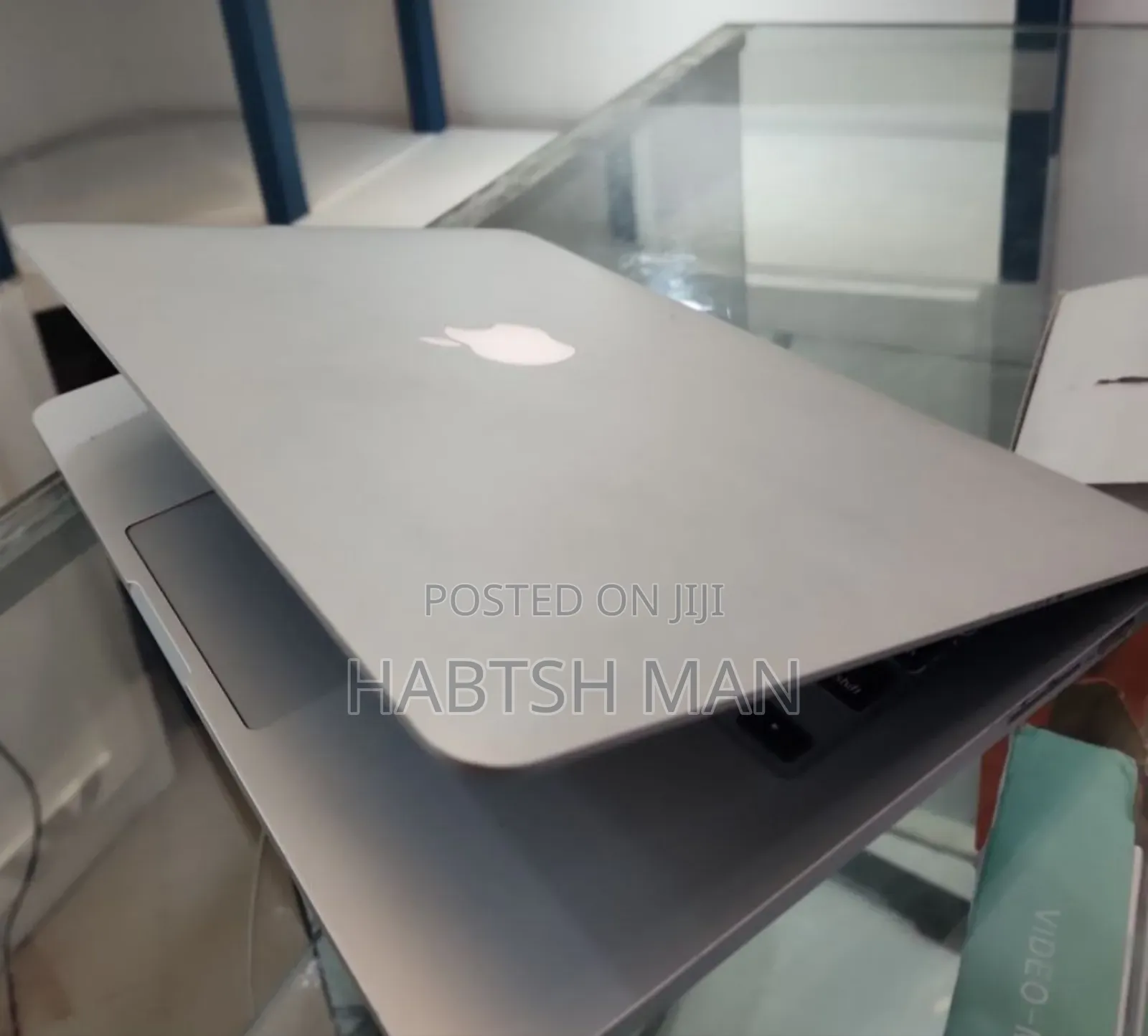 New Laptop Apple MacBook Pro 2013 8GB Intel Core I5 SSD 512GB