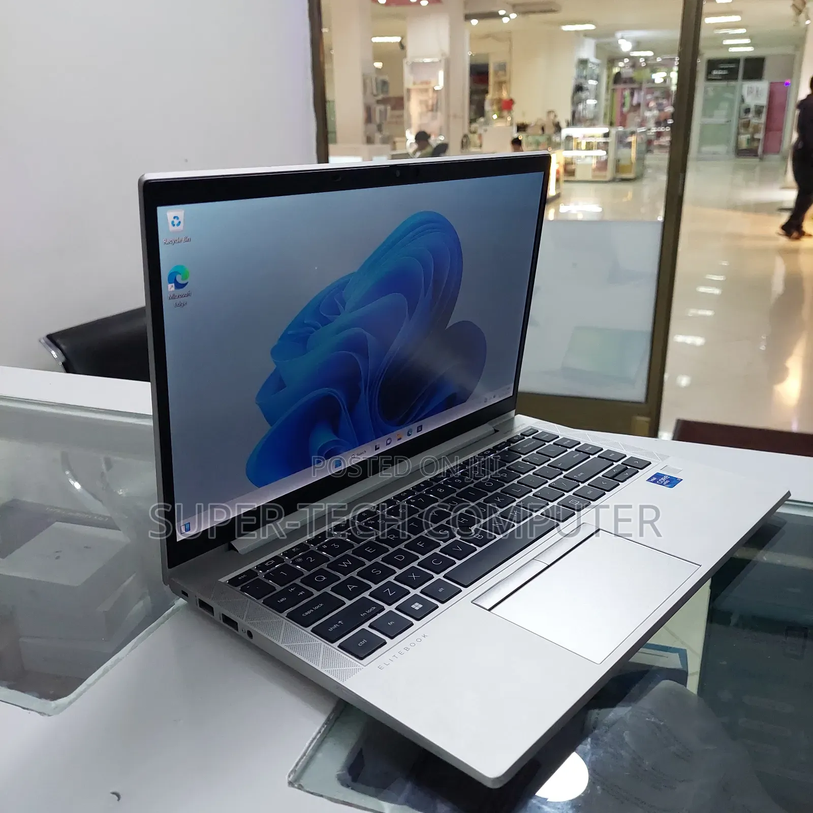 New Laptop HP EliteBook 840 G8 16GB Intel Core I7 SSD 512GB