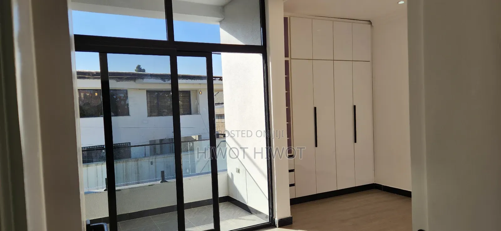 6bdrm House in Owner, Yeka for sale