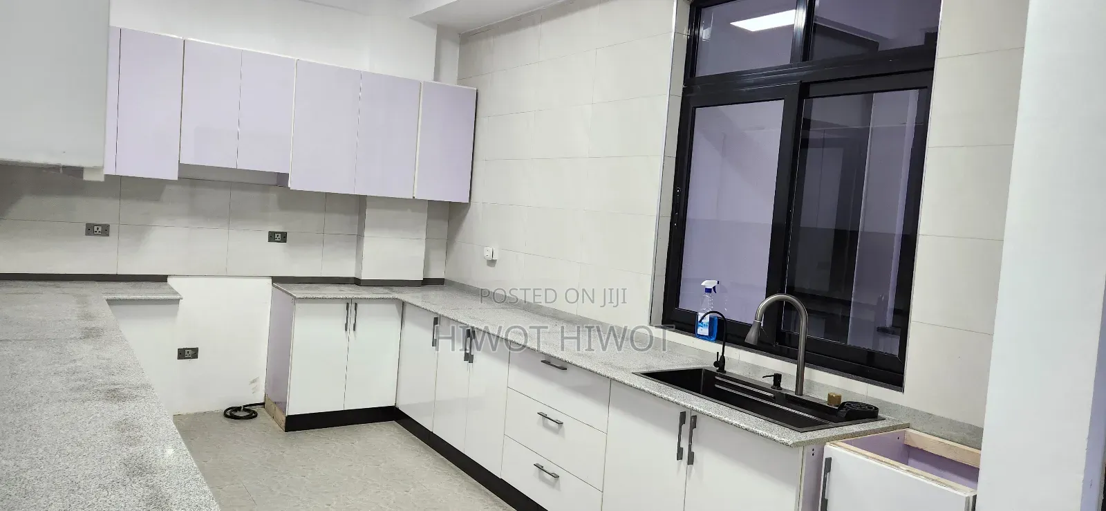 6bdrm House in Owner, Yeka for sale