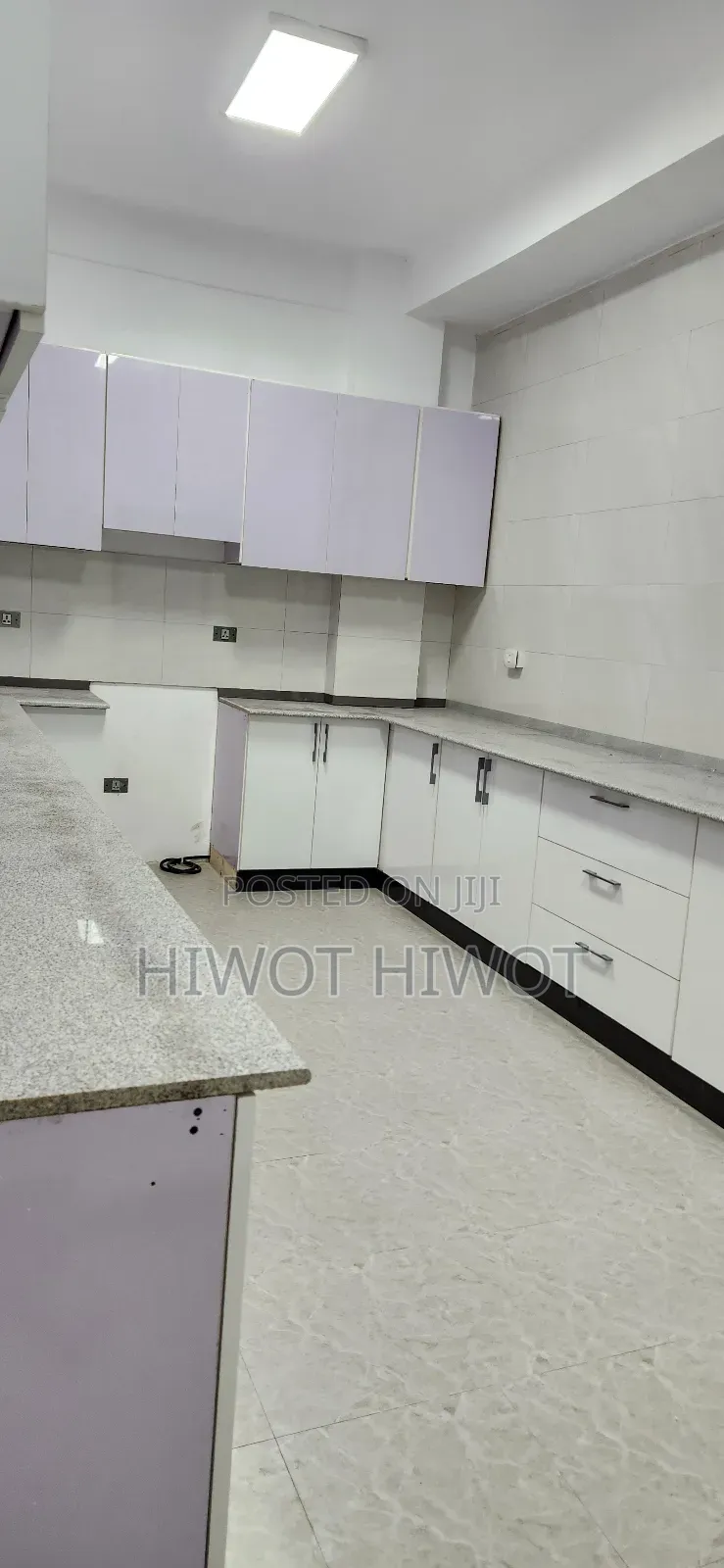 6bdrm House in Owner, Yeka for sale