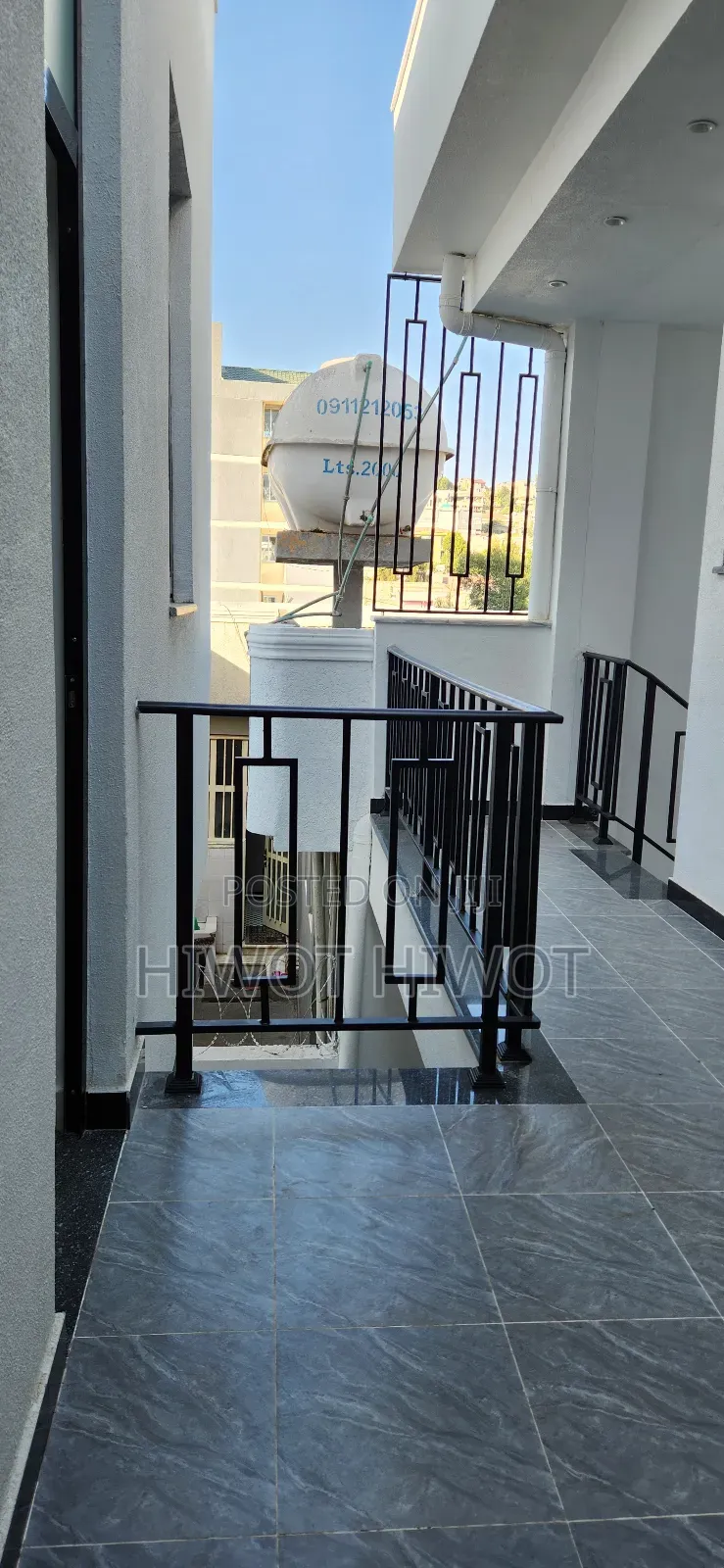 6bdrm House in Owner, Yeka for sale