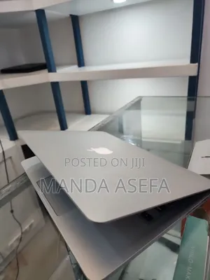 New Laptop Apple MacBook Pro 8GB Intel Core I5 SSD 512GB