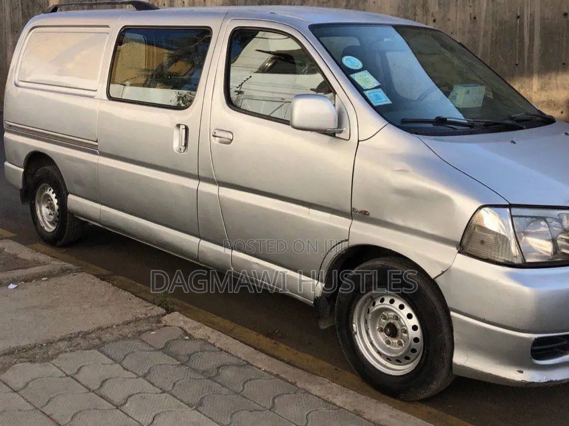 Toyota Grand HiAce 2008 Silver