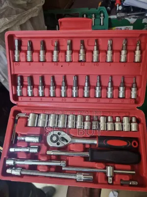 Photo - Crom Vandam 46 Scroll Tools