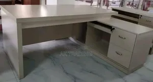 Modern Manager Table