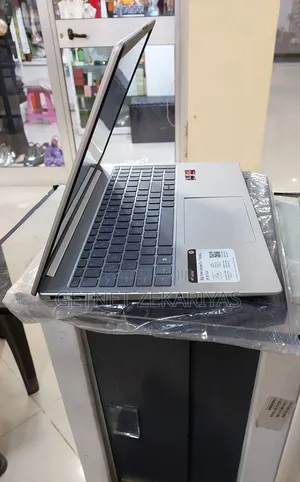 New Laptop HP Stream Notebook 8GB AMD Ryzen 5 SSD 512GB