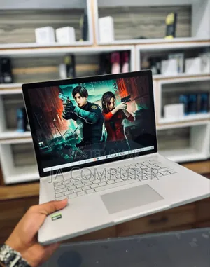 Photo - New Laptop Microsoft Surface Book 2 16GB Intel Core I7 SSD 256GB