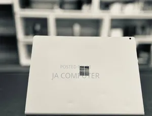 New Laptop Microsoft Surface Book 2 16GB Intel Core I7 SSD 256GB