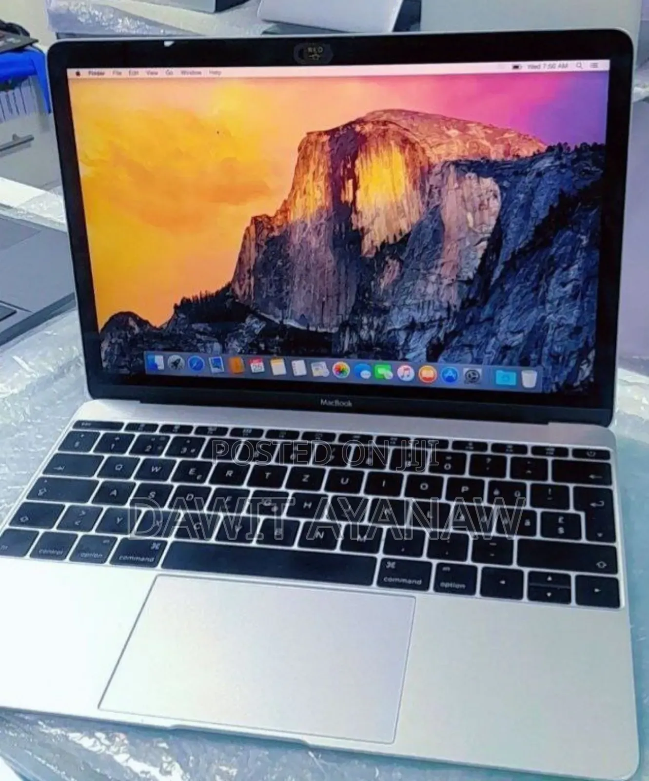 New Laptop Apple MacBook Air 2015 8GB Intel Core M SSD 512GB