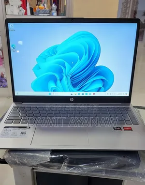 New Laptop HP Stream Notebook 8GB AMD Ryzen 5 SSD 512GB