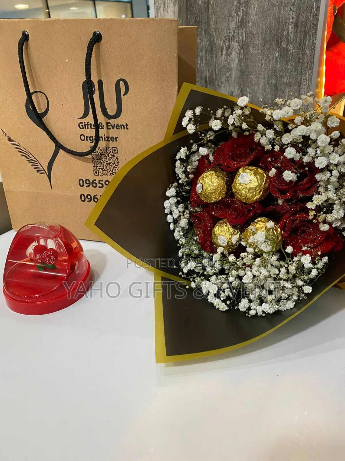 *Love Ball Flower Gift