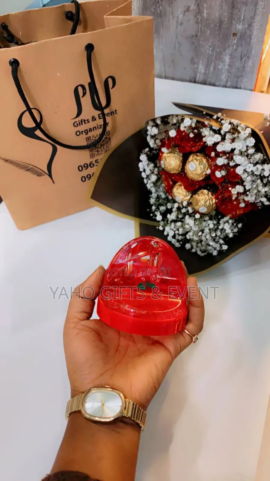 *Love Ball Flower Gift