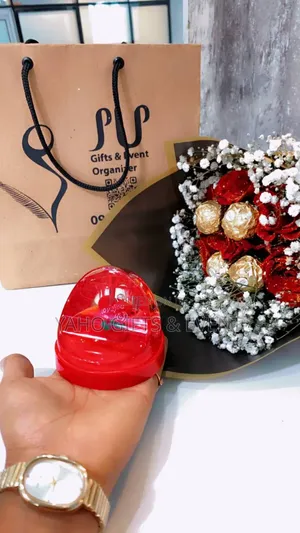 *Love Ball Flower Gift