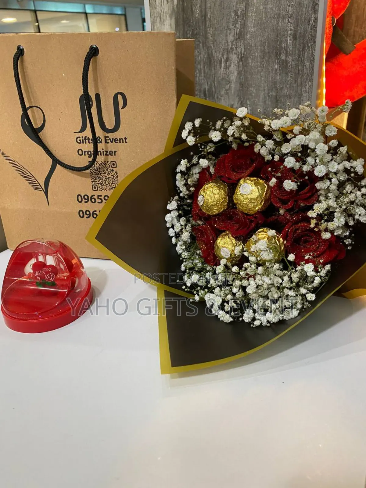 *Love Ball Flower Gift