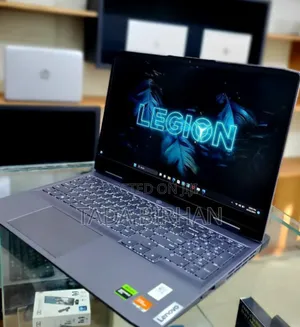 New Laptop Lenovo LOQ 15IRH8 16GB AMD Ryzen 7 SSD 512GB