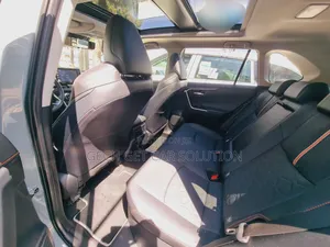 Toyota RAV4 2024 Green