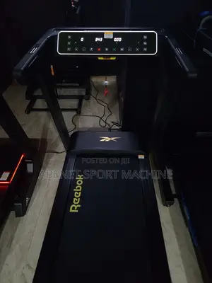 Photo - ዘመናዊ የአዉሮፓ ስታንዳርድ Reebok Fr20 Floatride የመሮጫ ማሽን