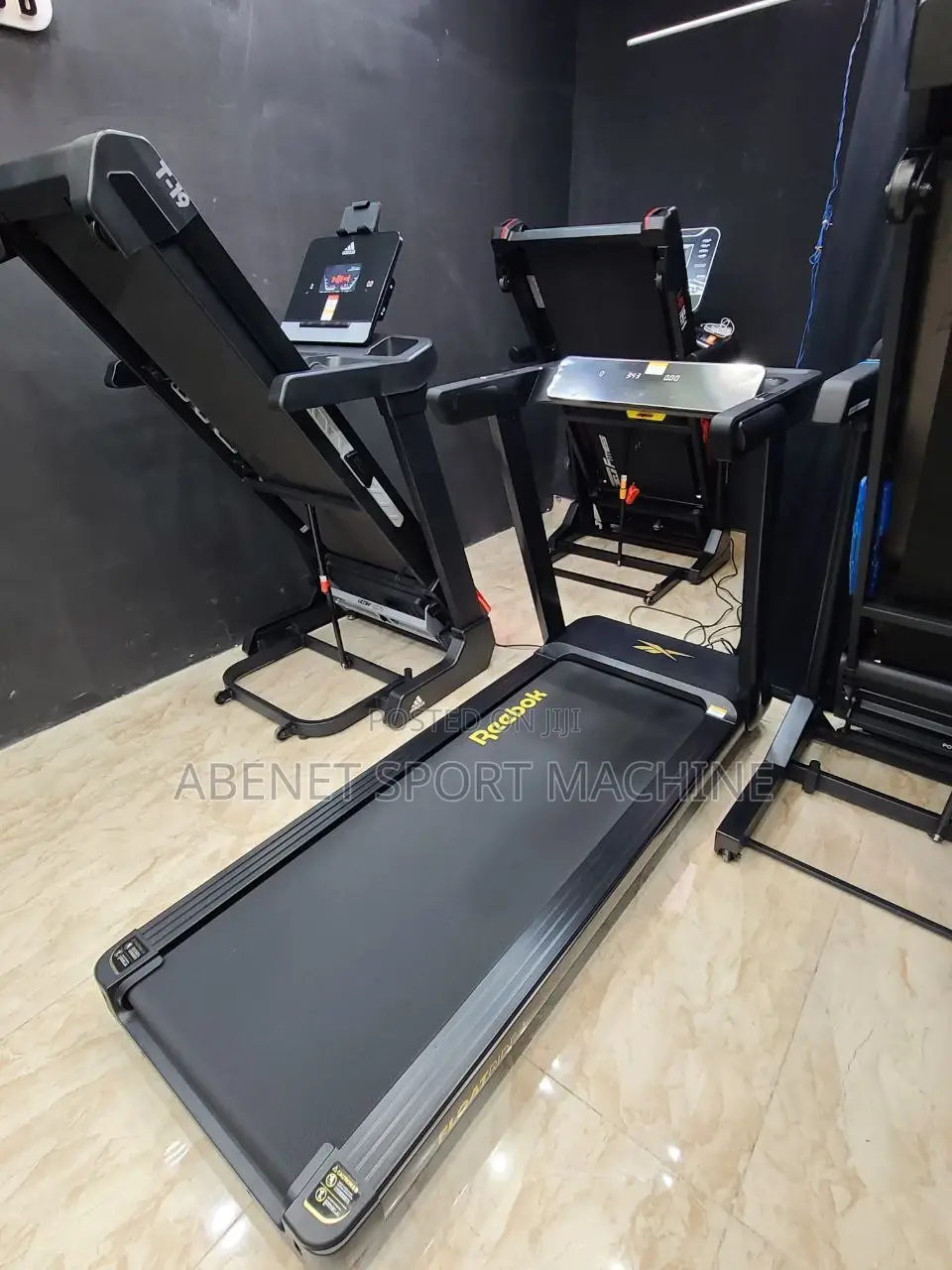 Reebok Floatride የአዉሮፓ ስታንዳርድ የመሮጫ ማሽን