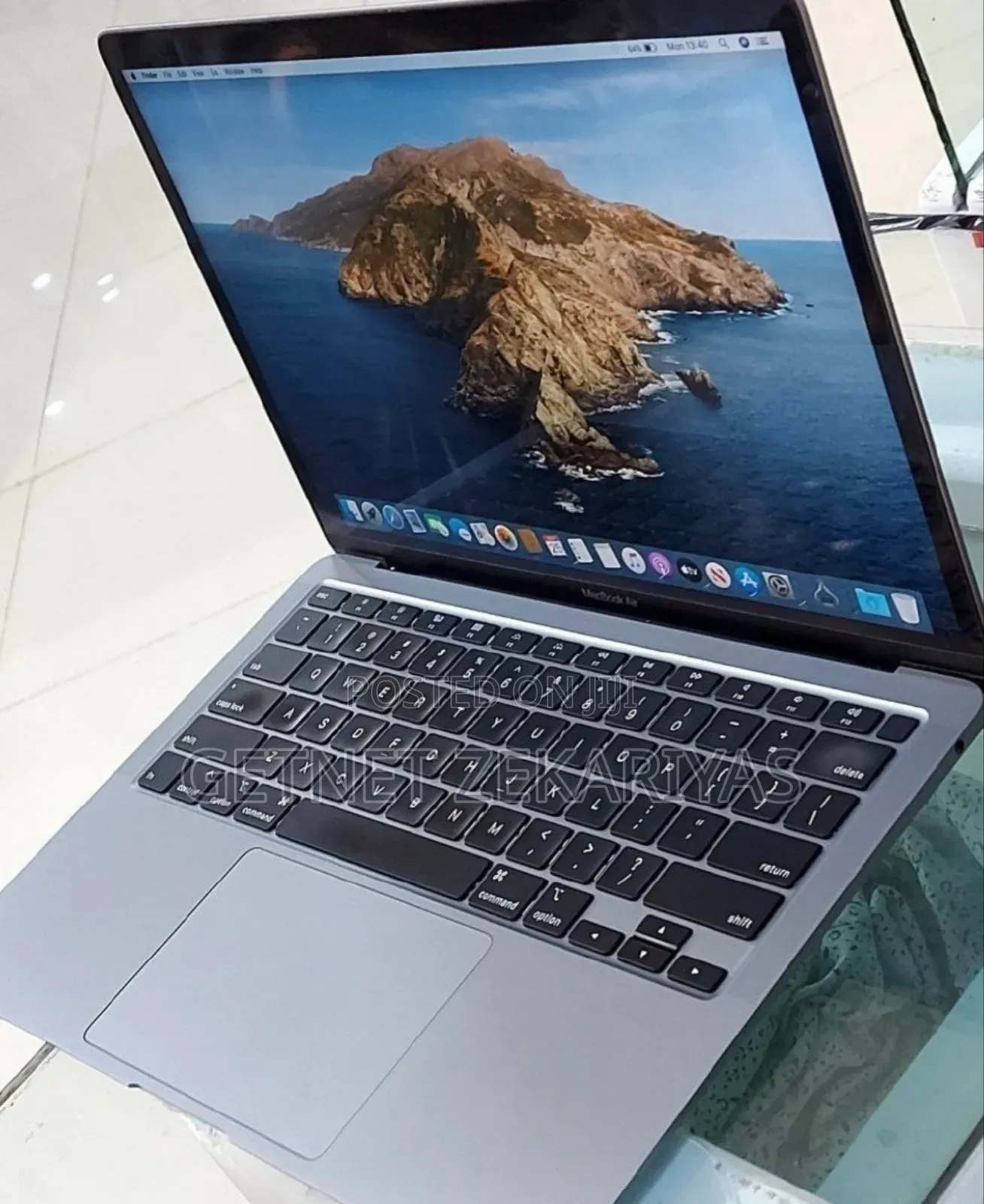 New Laptop Apple MacBook Air 2020 16GB Intel Core I7 SSD 512GB