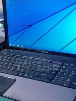 Laptop Toshiba Satellite C665 4GB Intel Core i5 HDD 500GB