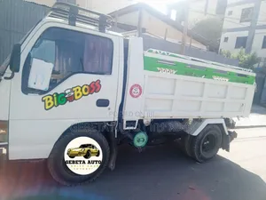 Isuzu Gelbach ገልባጭ