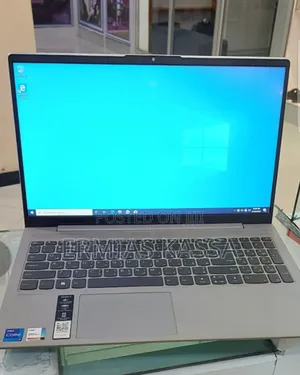 New Laptop Lenovo Ideapad 3 8GB Intel Core I7 SSD 512GB