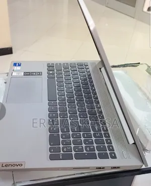 New Laptop Lenovo Ideapad 3 8GB Intel Core I7 SSD 512GB
