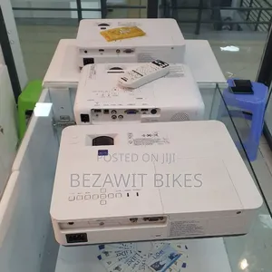 Photo - Sony Projecter