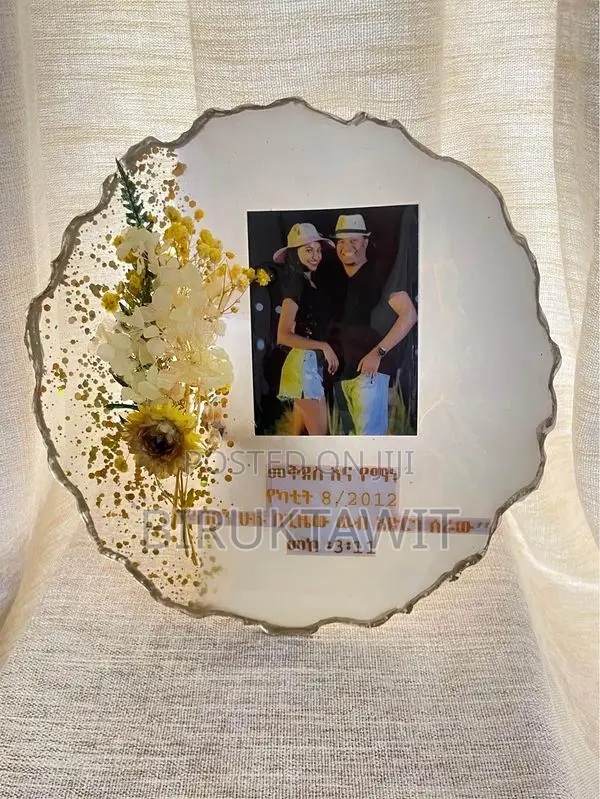 Gift  Epoxy by Photo