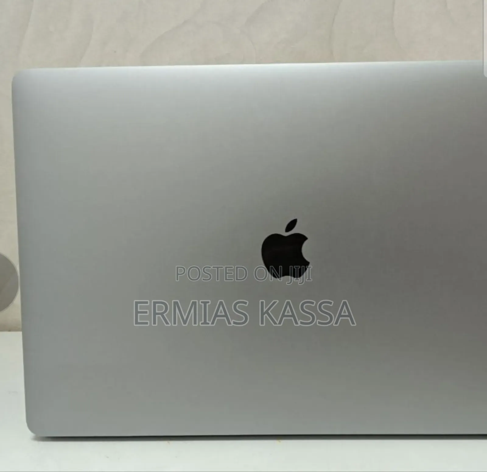 New Laptop Apple MacBook Pro 2017 16GB Intel Core I7 SSD 512GB