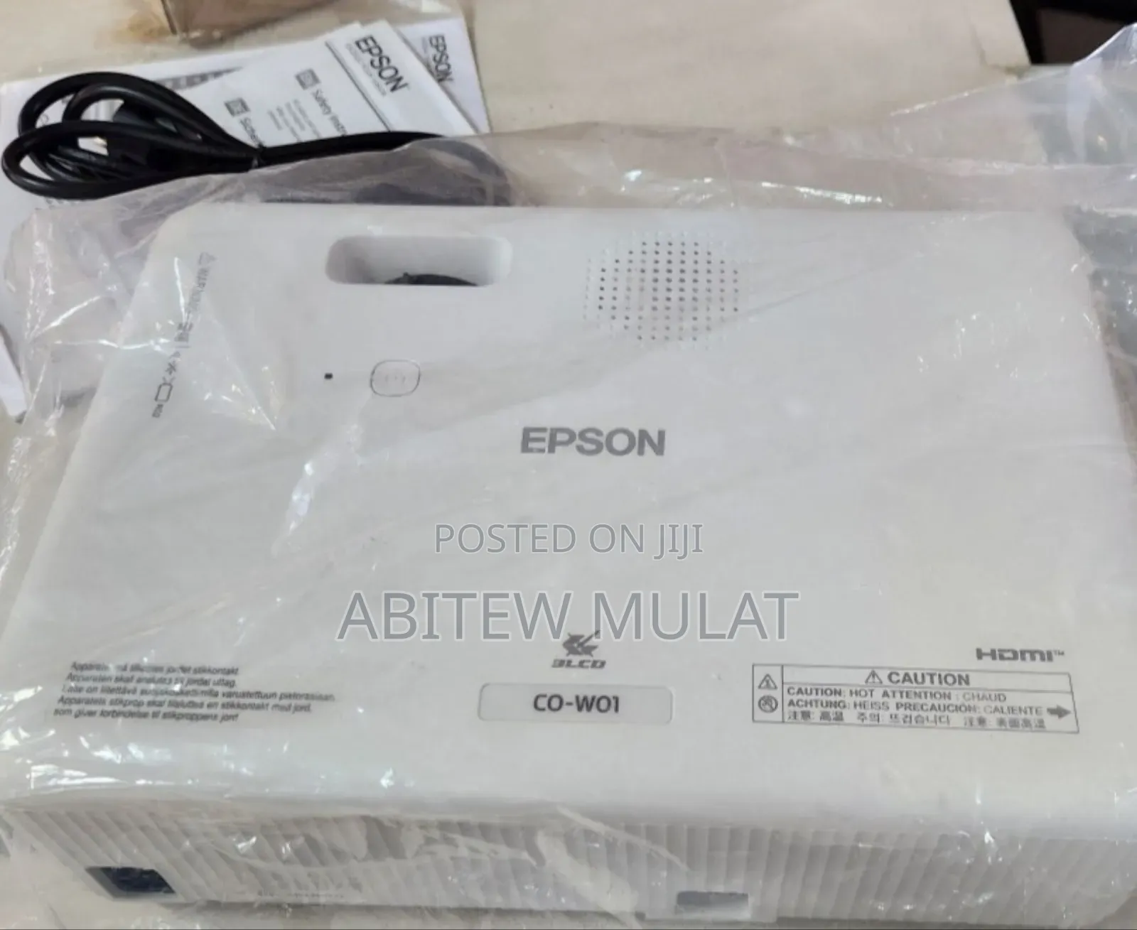 Brand New Epson Projector CO-W01
