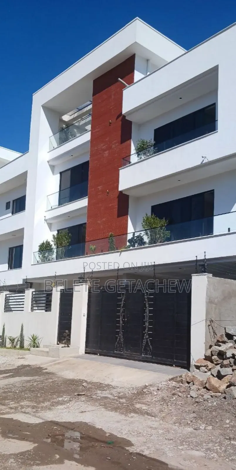 8bdrm House in Semit, G+3 Luxury, Bole for sale