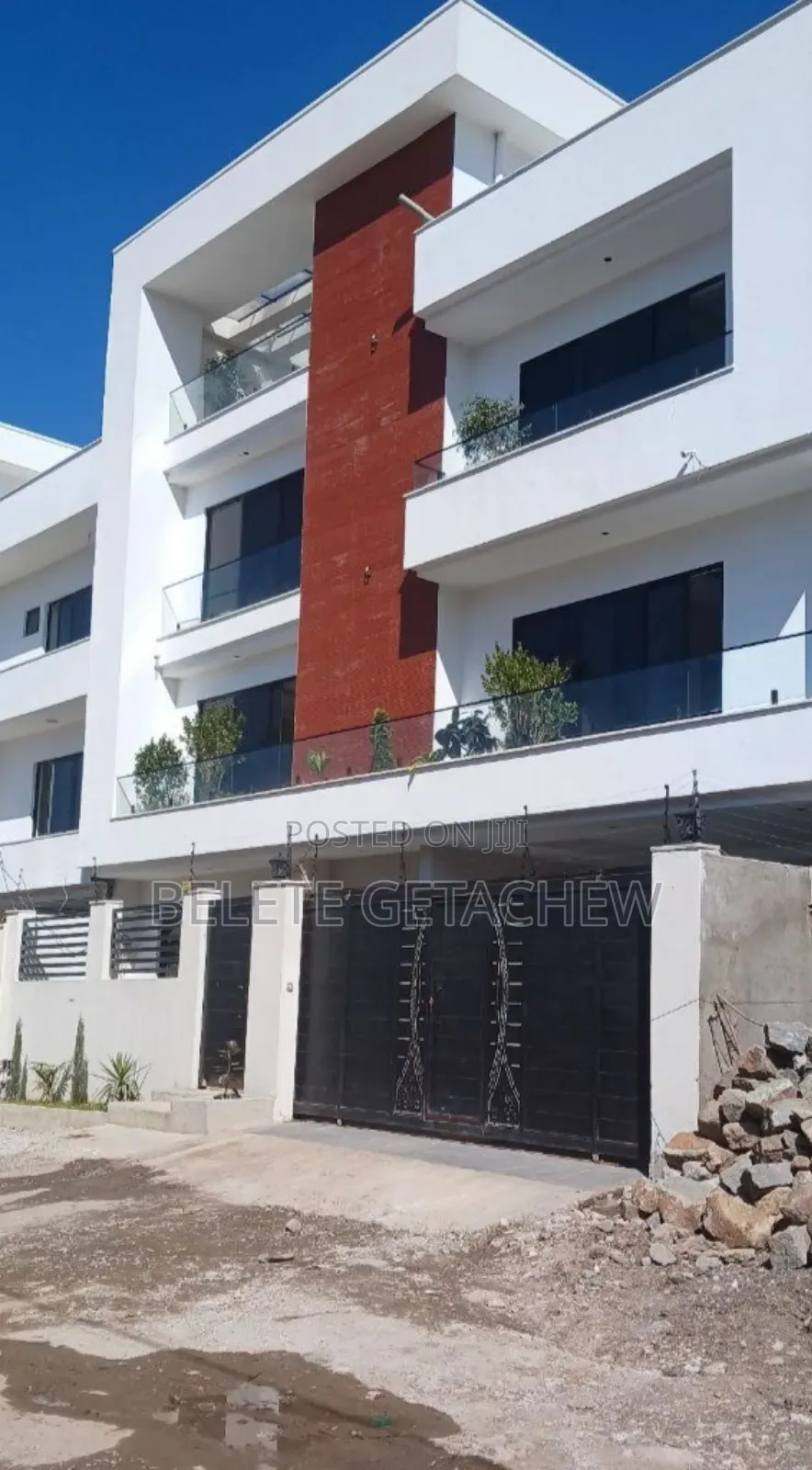 8bdrm House in Semit, G+3 Luxury, Bole for sale