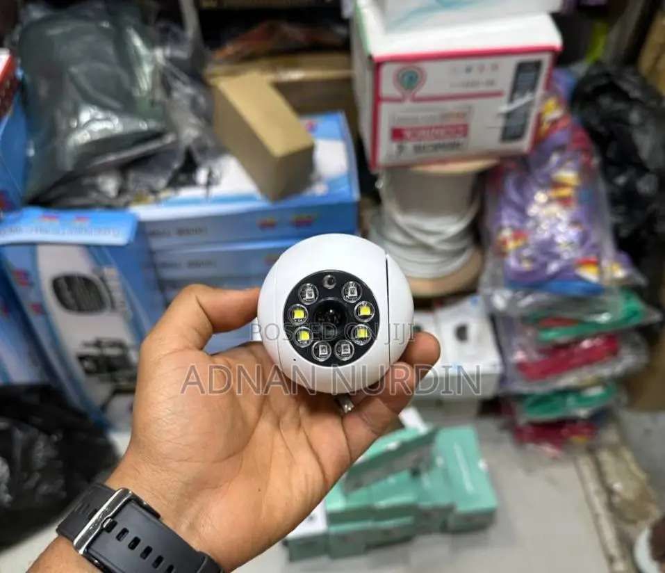 ባለ አምፖሉ የ Security Camera