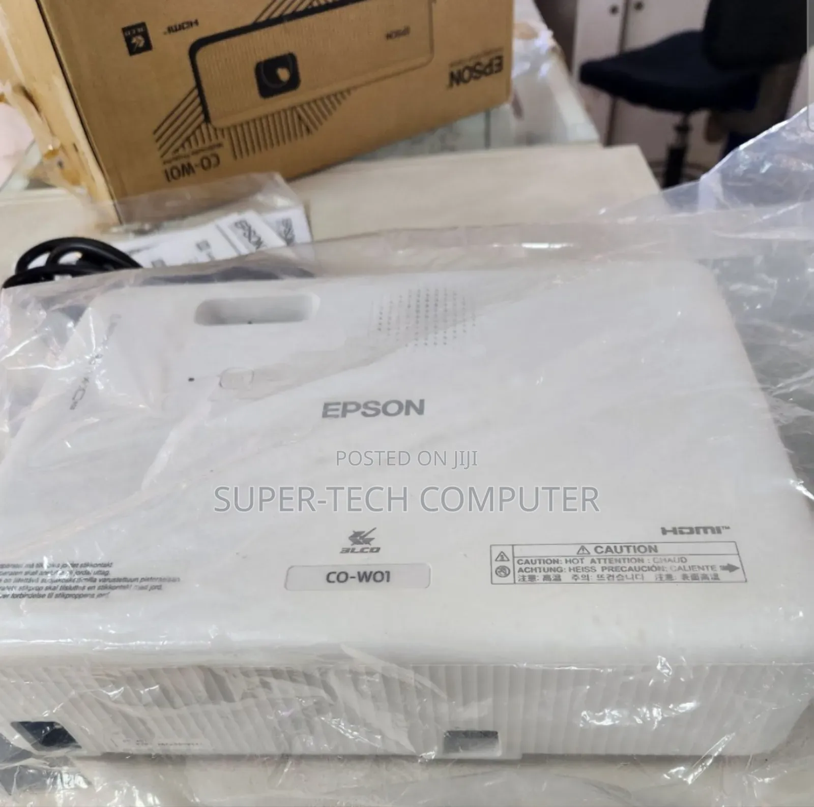 Brand New With Cartoon W01 Projector 