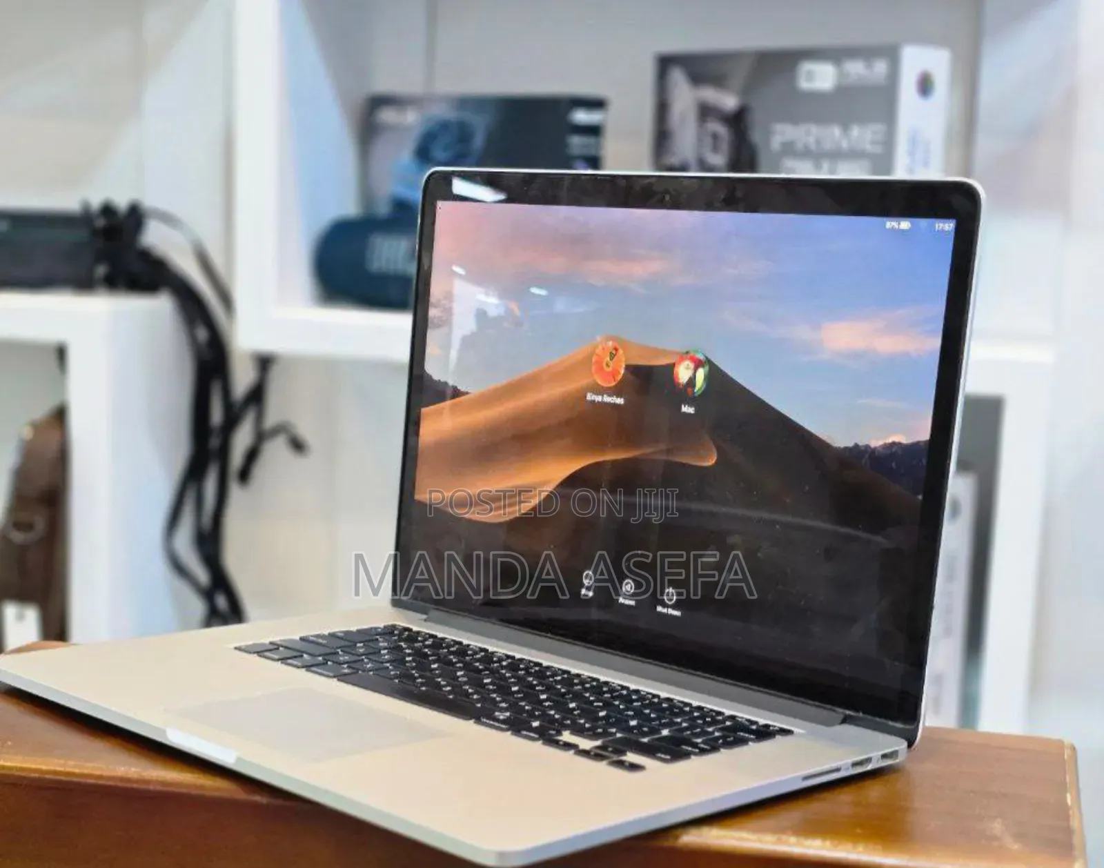 New Laptop Apple MacBook Pro 2015 16GB Intel Core I7 SSD 512GB