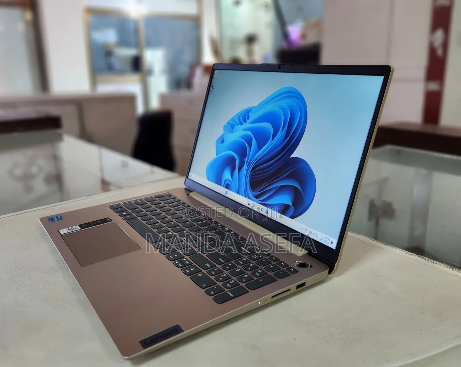 New Laptop Lenovo Ideapad 3 8GB Intel Core I3 SSD 256GB