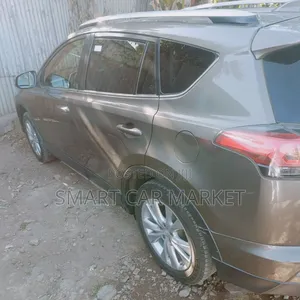 Toyota RAV4 2018 Brown