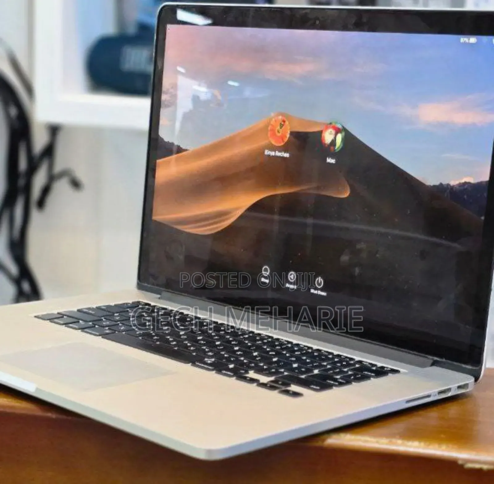 New Laptop Apple MacBook Pro 2015 16GB Intel Core I7 SSD 512GB