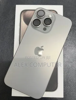 New Apple iPhone 15 Pro Max 512 GB Silver