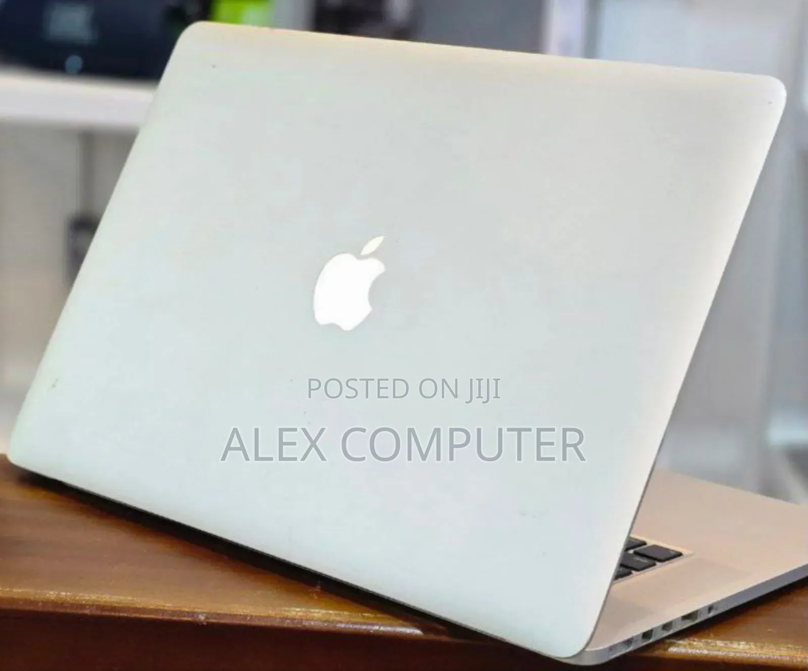 New Laptop Apple MacBook Pro 2015 16GB Intel Core I7 SSD 512GB