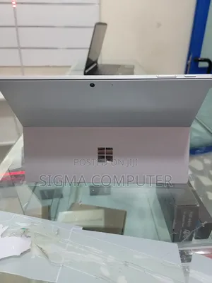 New Laptop Microsoft Surface Pro 7 16GB Intel Core I5 SSD 256GB