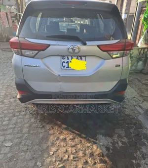 Toyota Rush 1.5 RWD 2021 Silver